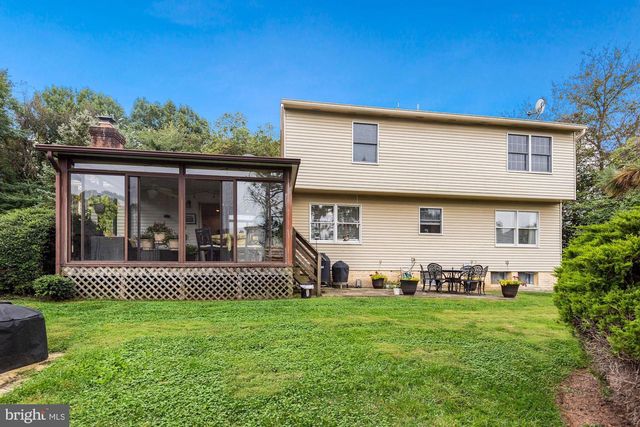 2131 SILENTREE DR, Vienna, VA 22182