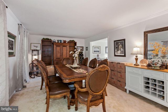 2131 SILENTREE DR, Vienna, VA 22182