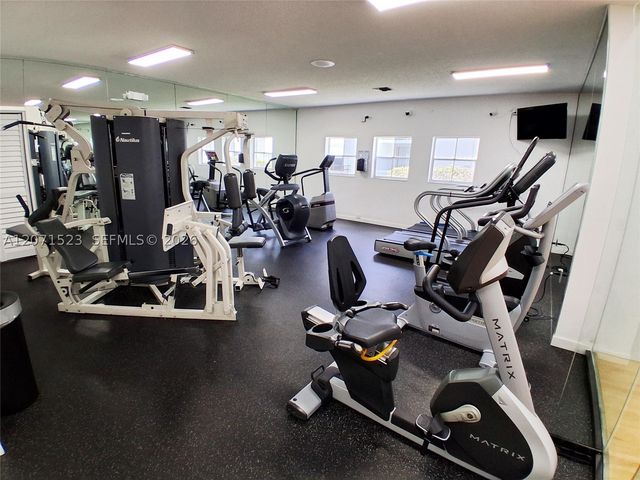 4621 NW 97 CT 4621, Doral, FL 33178