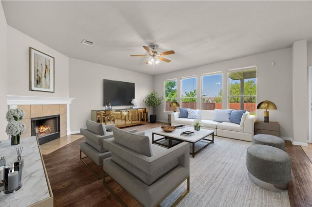 215 Gainer DR, Hutto, TX 78634