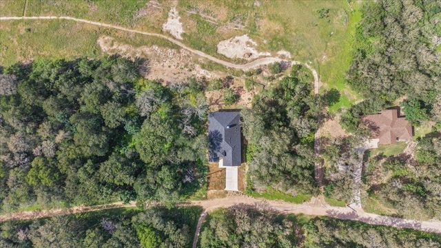 248 Kaukonahua LN, Bastrop, TX 78602