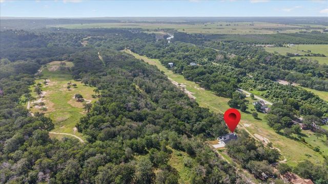 248 Kaukonahua LN, Bastrop, TX 78602