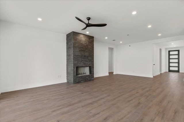 248 Kaukonahua LN, Bastrop, TX 78602