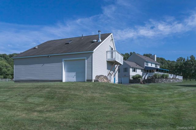 33 Jessup Road, Warwick, NY 10990