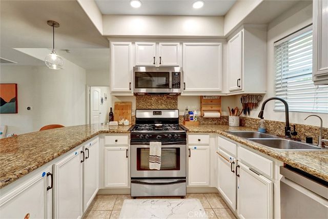 13935 Burbank Boulevard 105, Van Nuys, CA 91401