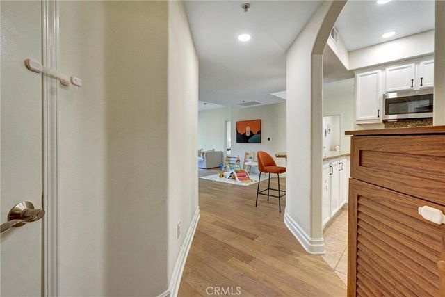 13935 Burbank Boulevard 105, Van Nuys, CA 91401