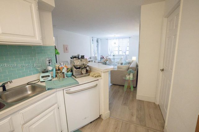 1280 S Alhambra Circle 2214, Coral Gables, FL 33146