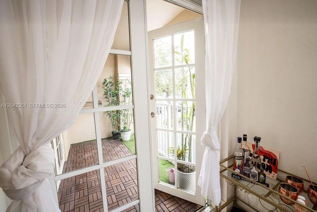 1280 S Alhambra Circle 2214, Coral Gables, FL 33146