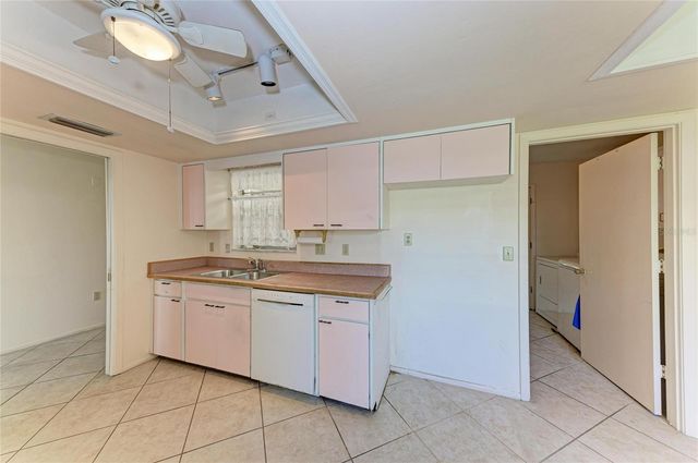 6905 9TH AVENUE W 6905, Bradenton, FL 34209