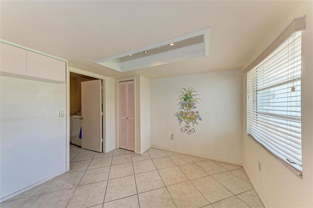Image 24 of property listing at 6905 9TH AVENUE W 6905, Bradenton, FL 34209