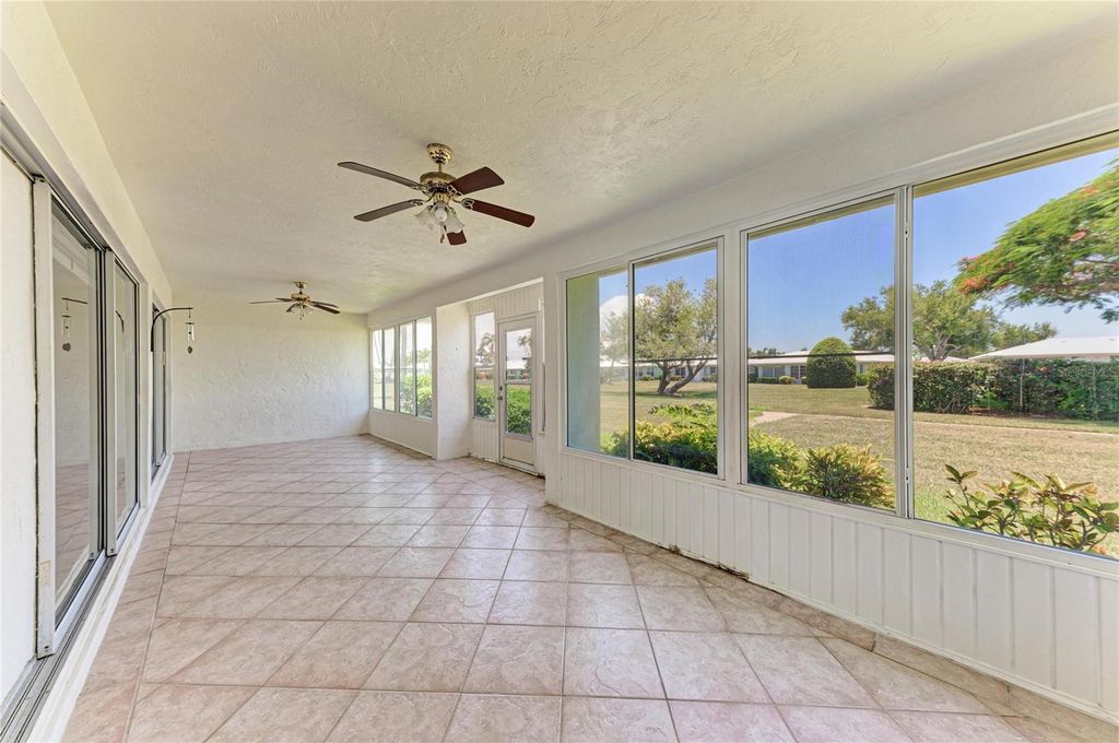 Image 34 of property listing at 6905 9TH AVENUE W 6905, Bradenton, FL 34209
