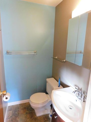 1205 Monticello Park Drive, Valparaiso, IN 46383