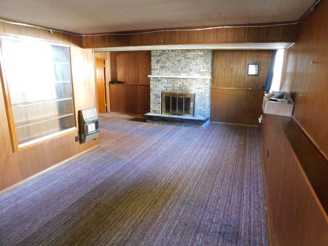 1205 Monticello Park Drive, Valparaiso, IN 46383