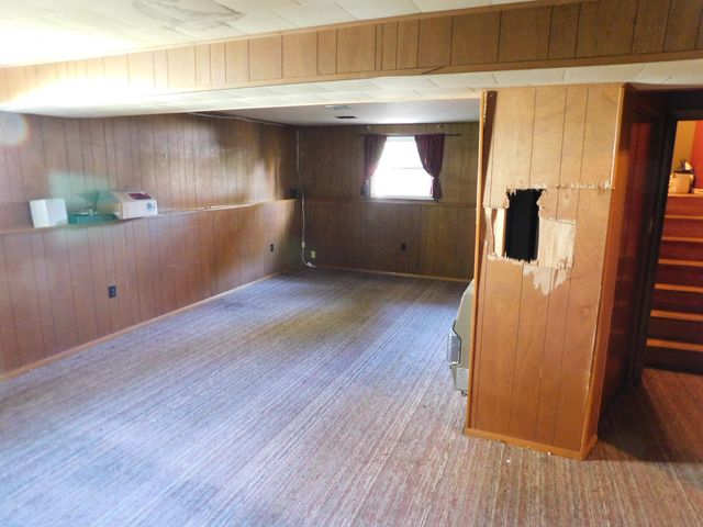 1205 Monticello Park Drive, Valparaiso, IN 46383