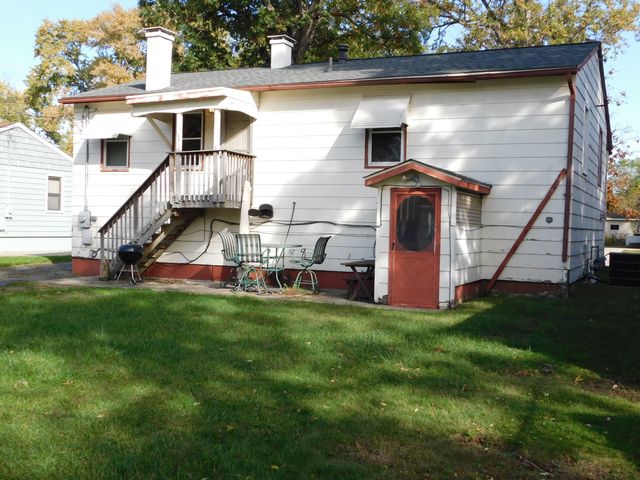 1205 Monticello Park Drive, Valparaiso, IN 46383