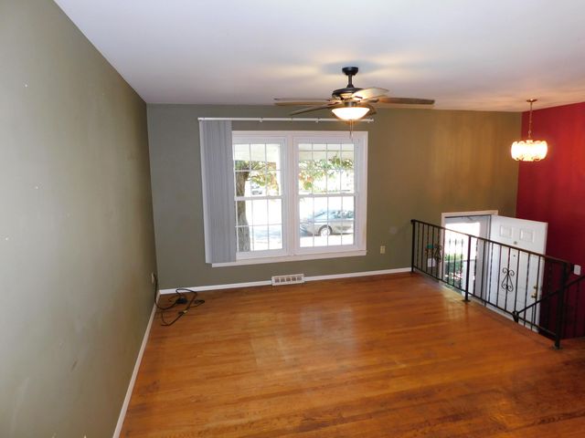 1205 Monticello Park Drive, Valparaiso, IN 46383