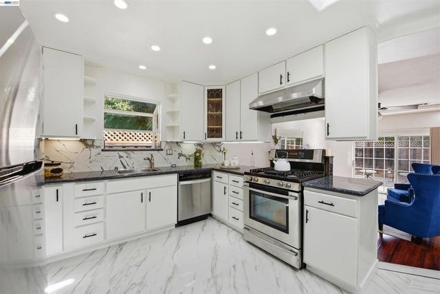 37658 Canterbury St, Fremont, CA 94536