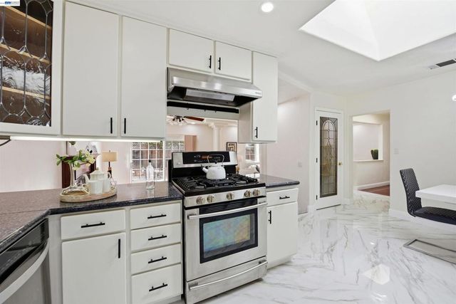 37658 Canterbury St, Fremont, CA 94536