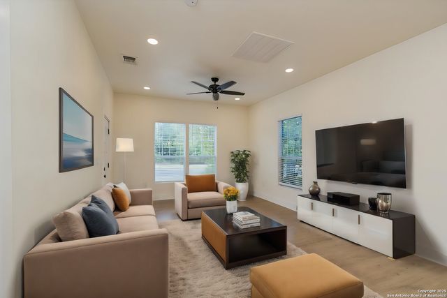 725 WESTFALL, San Antonio, TX 78210