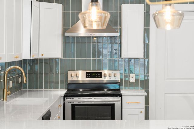 725 WESTFALL, San Antonio, TX 78210