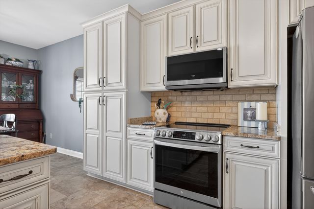 105 Elm Fork Drive, Paris, KY 40361
