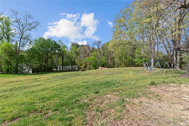 1512 Pittman Street, Mount Airy, NC 27030