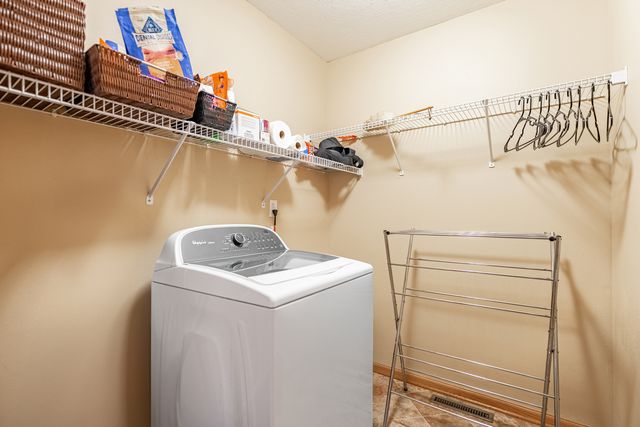 227 FOXFIRE Place, Rockton, IL 61072