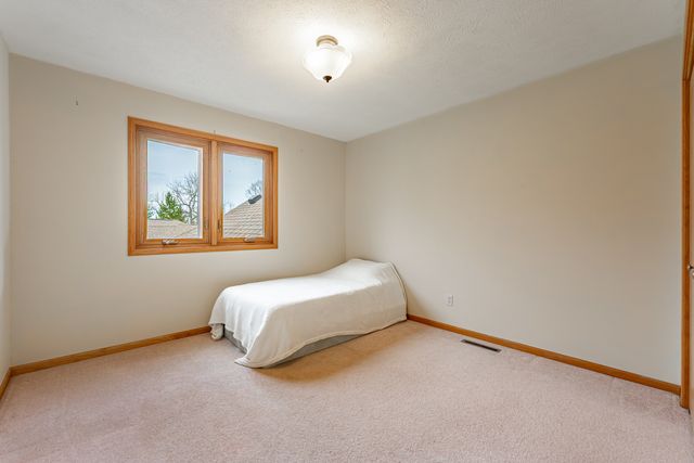 227 FOXFIRE Place, Rockton, IL 61072
