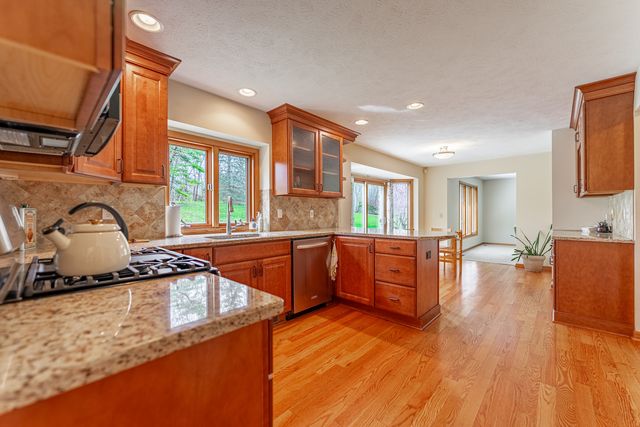 227 FOXFIRE Place, Rockton, IL 61072