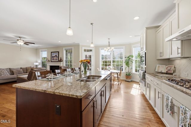 1406 Baxter Ridge Court, Apex, NC 27502