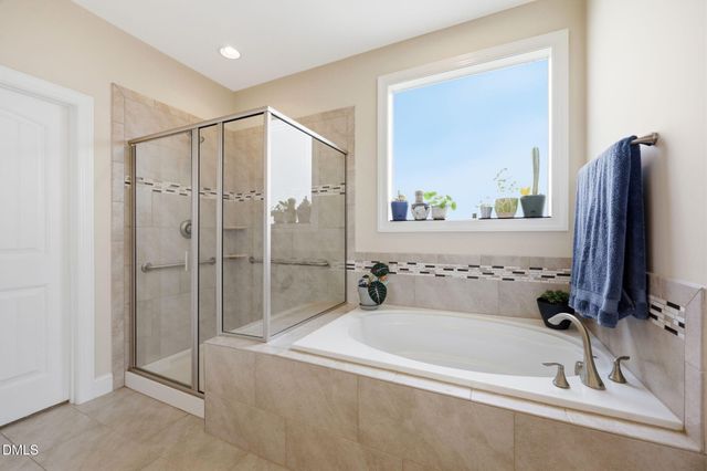 1406 Baxter Ridge Court, Apex, NC 27502