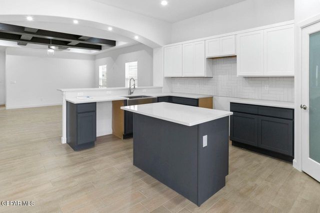 10709 Drew Pearson Drive, El Paso, TX 79924