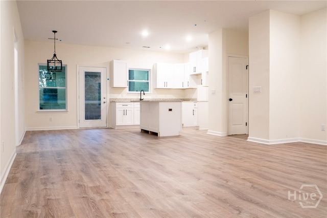 5 Sidney Drive, Savannah, GA 31406