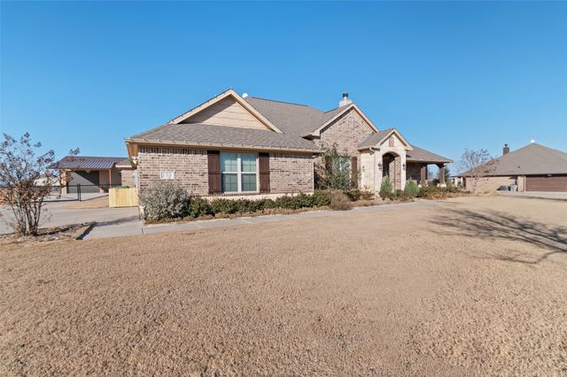 133 High Ridge Court, Decatur, TX 76234