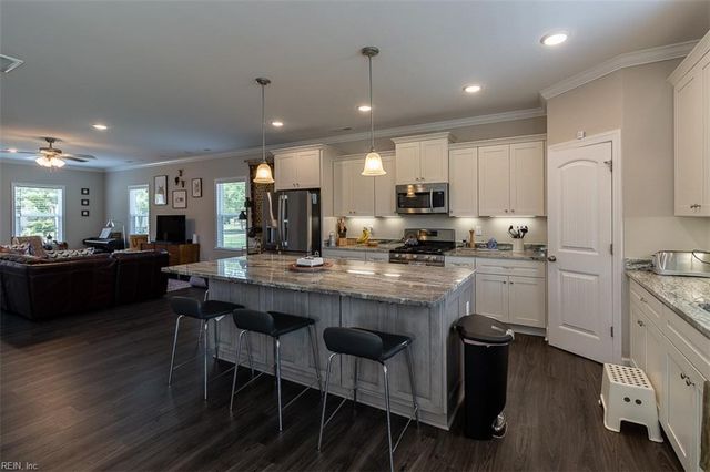 2539 W Azalea Point RD, Norfolk, VA 23518