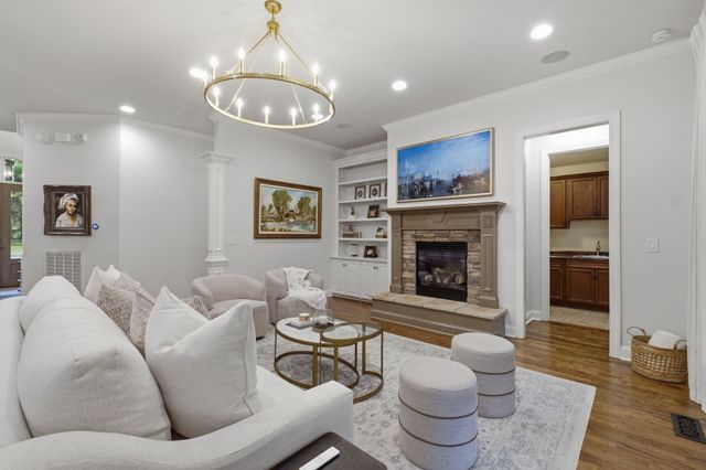 1600 Glenellen Way, Brentwood, TN 37027