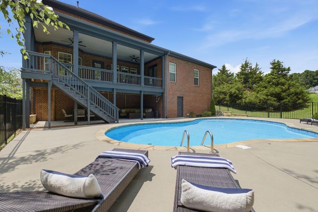 1600 Glenellen Way, Brentwood, TN 37027