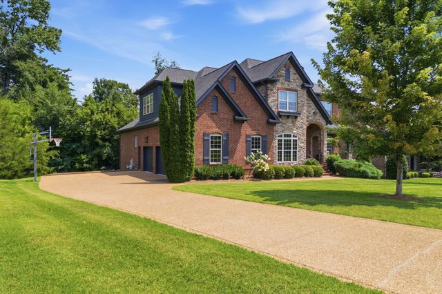 1600 Glenellen Way, Brentwood, TN 37027