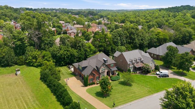 1600 Glenellen Way, Brentwood, TN 37027