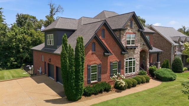 1600 Glenellen Way, Brentwood, TN 37027