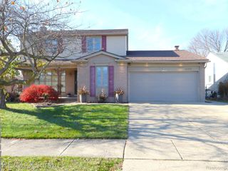 42429 Royal Lane, Clinton Charter Township, MI 48038
