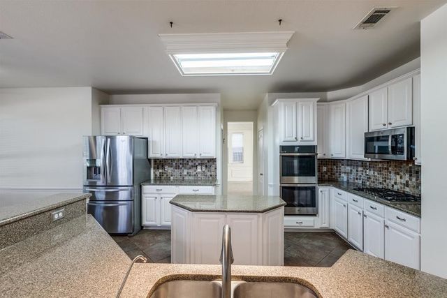 8924 High Meadows Drive, Plano, TX 75025