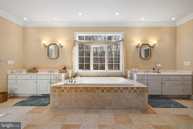 8986 WOODWARD ROAD, Marshall, VA 20115