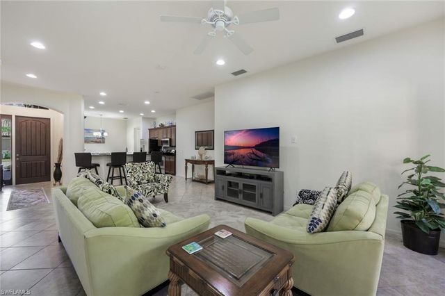 11072 Esteban DR, Fort Myers, FL 33912