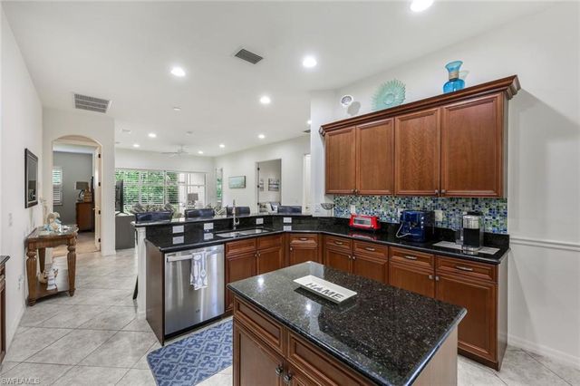 11072 Esteban DR, Fort Myers, FL 33912