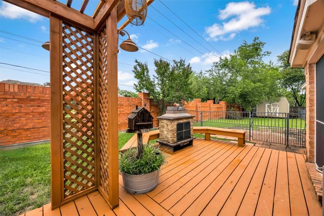 11 Enchanted Court, Mansfield, TX 76063