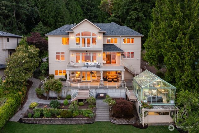454 W Lake Sammamish Parkway NE, Bellevue, WA 98008