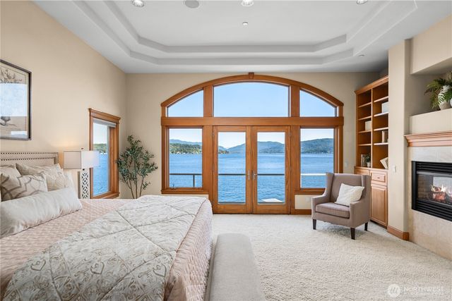 454 W Lake Sammamish Parkway NE, Bellevue, WA 98008
