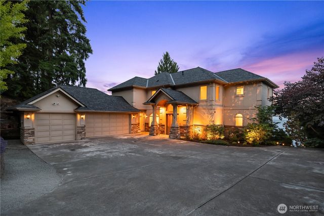 454 W Lake Sammamish Parkway NE, Bellevue, WA 98008