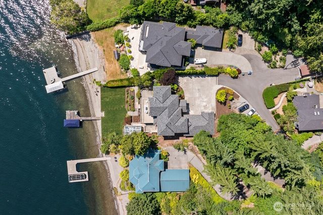 454 W Lake Sammamish Parkway NE, Bellevue, WA 98008